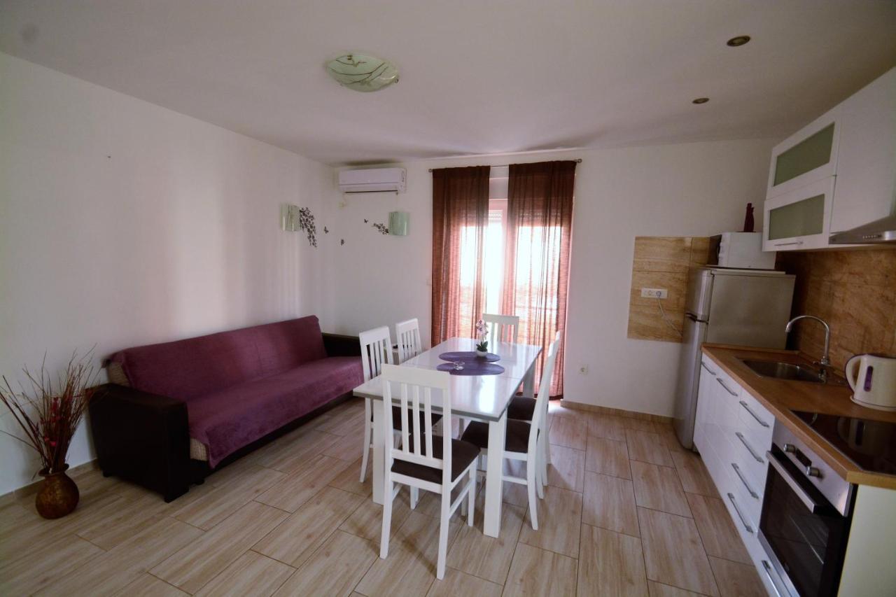 Kala And Tina Apartments Подстрана Экстерьер фото